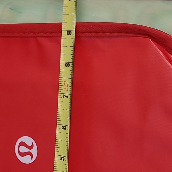 Lululemon reusable shopping bag, red - Picture 7 of 8